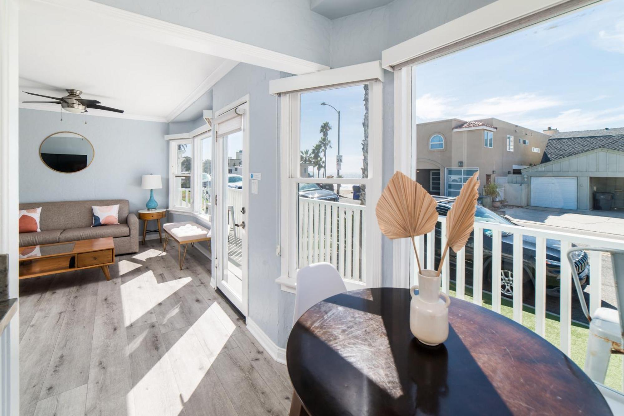 Pacific Bungalow In Oceanside With Backyard & Tiny House Экстерьер фото